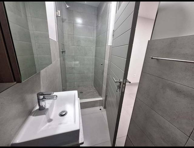 3 BEDROOM APARTMENT FOR SALE IN GEORGE SOUTH